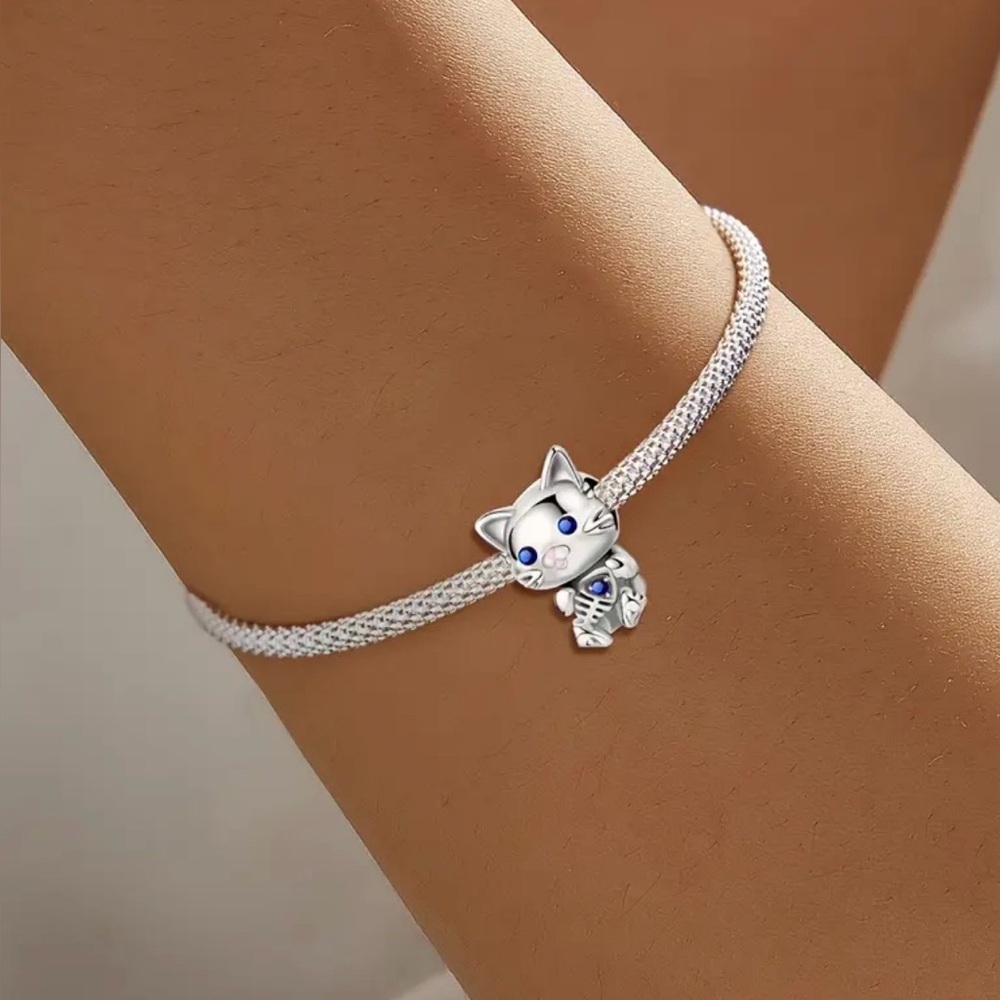 Sterling Silver Fishbone Cat Charm with Blue Accents - Picture 4 of 11